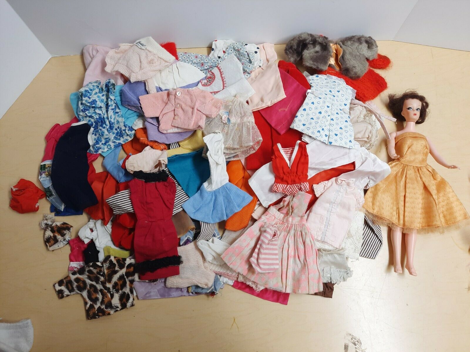 95+ Old Handmade Vintage 50's/60's Doll Clothes Lot Some Barbie, Skipper